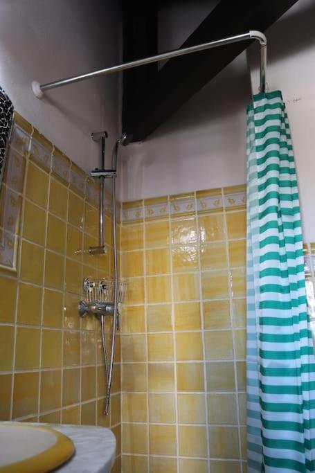 Private Apartment - The Lover'S Nest - Apt Privado Granada Exterior foto